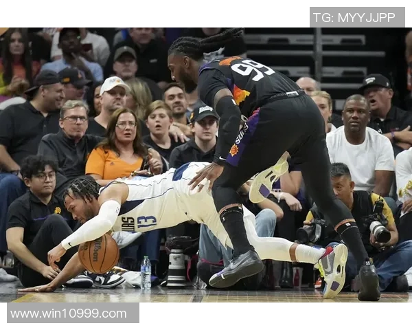 爵士大将戈贝尔庆祝28岁生日，豪华派对惊喜不断